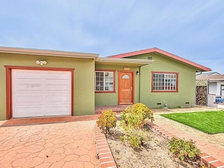 1663 Vallejo St, Seaside, CA 93955