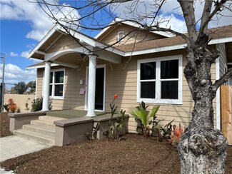 1057 W Civic Center Dr, Santa Ana, CA 92703