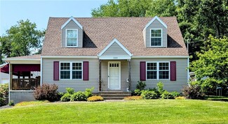 1320 W 4th Ave, Derry, PA 15627