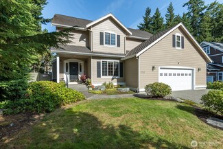 3712 W 12th St, Anacortes, WA 98221