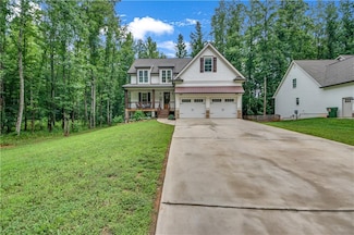 104 Woodland Ln, Canton, GA 30114