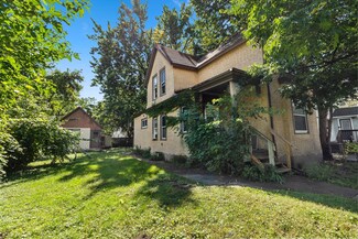 292 Thomas Ave W, Saint Paul, MN 55103
