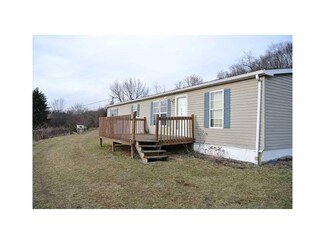 1113 Elk Ave, Vandergrift, PA 15690