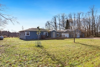 W5103 51st St, Mauston, WI 53948