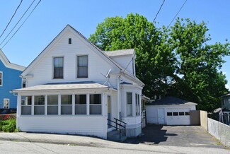 32 Oak St, Biddeford, ME 04005