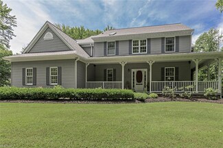 11800 Wellesley Ln, Chardon, OH 44024