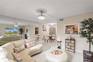 8851 Sunrise Lakes Blvd Unit 116, Sunrise, FL 33322