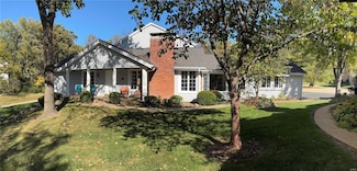 2365 Broadmont Ct, Chesterfield, MO 63017
