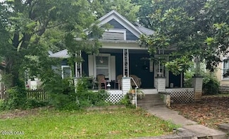 215 N Byers Ave, Joplin, MO 64801