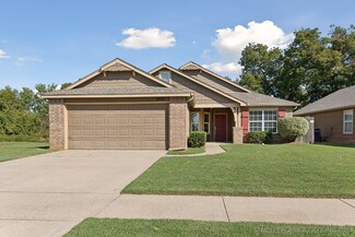 8809 E 160th St S, Bixby, OK 74008