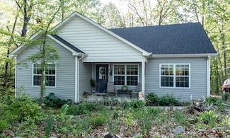 675 Hog Back Ridge Rd, Bethpage, TN 37022
