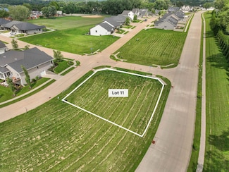 Lot 11 Autumn Ridge Ln, Dubuque, IA 52003