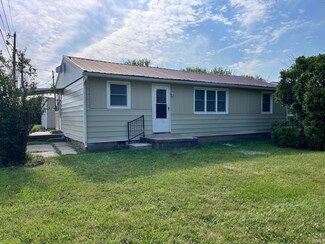 1912 N Garnet Ave, Muncie, IN 47303