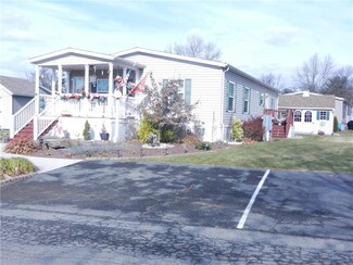 222 Greenbriar Dr S, Bath, PA 18014