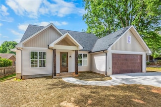3726 Yadkinville Rd, Winston-Salem, NC 27106