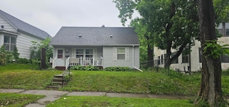1119 Galtier St, Saint Paul, MN 55117
