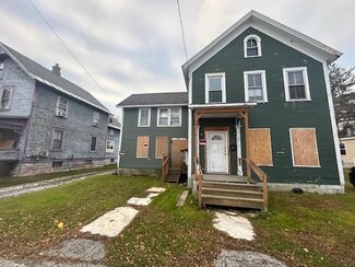 94 River St, Rutland, VT 05701