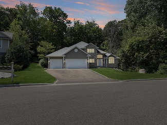 12521 Greylock Ct, Saint Paul, MN 55124