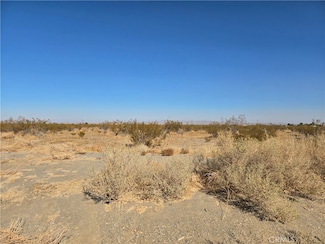3101 Palmdale Rd, Phelan, CA 92371