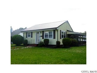 245 Leonard St, Sherrill, NY 13461