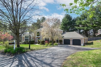104 Channing Rd, Concord, MA 01742