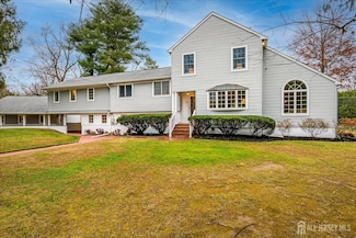 34 Prospect Ave, Plainsboro, NJ 08536