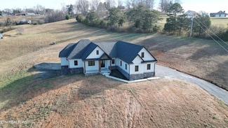 2585 Forge Ridge Rd, Harrogate, TN 37752