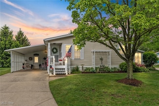 3 Lees Ln, Olmsted Township, OH 44138