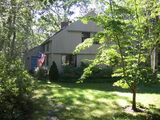 14 Swans Way, Chilmark, MA 02535