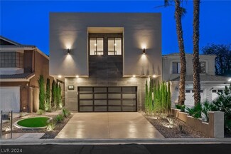 2819 Queens Courtyard Dr, Las Vegas, NV 89109
