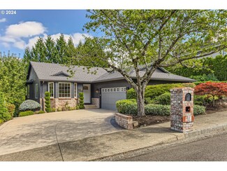 10329 SW Porter St, Portland, OR 97225