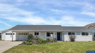 654 Cessna St, Independence, OR 97351
