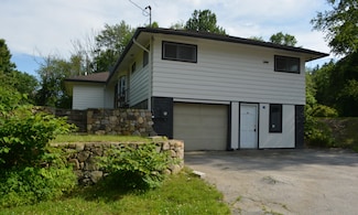 32 Old Bedford Rd, Bedford, NH 03110