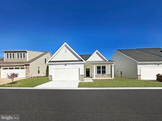 982 Resort Blvd, Dover, DE 19904