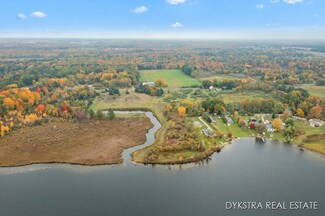 15786 Meddler Ave NE Unit 3, Cedar Springs, MI 49319