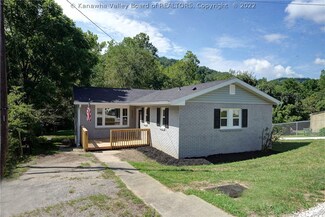 5106 Bluebell Dr, Charleston, WV 25313