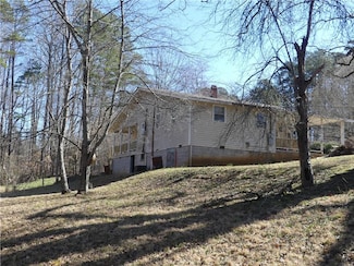 253 Alder St, Demorest, GA 30535