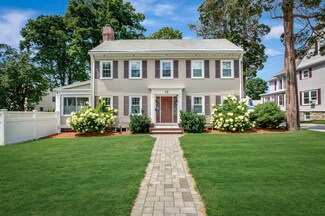 12 Mishawum Rd, Woburn, MA 01801