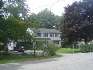 736 Eley Ln, Pembroke, NH 03275