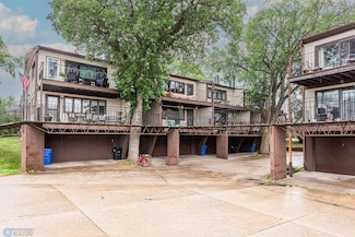 722 Elm St N Unit A8, Fargo, ND 58102