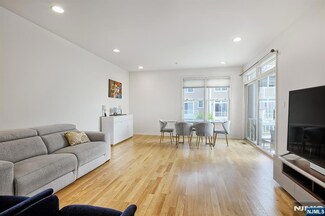 474 Buffalo Ct, West New York, NJ 07093