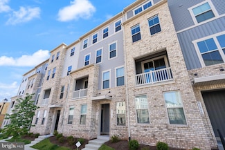42564 Invergordon Terrace, Sterling, VA 20166