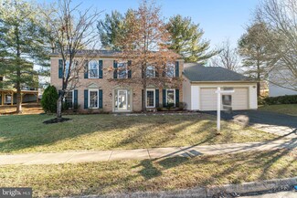 12305 Cliveden St, Herndon, VA 20170