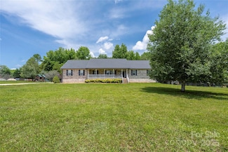 205 Honey Moss Ln, Salisbury, NC 28146