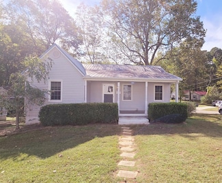 301 Pierce St, Paris, TN 38242