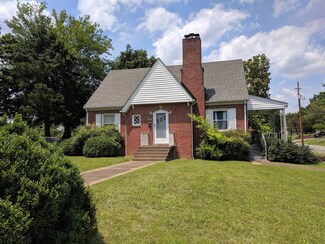 120 W End Ave, Centerville, TN 37033