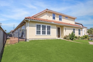 7 W Oaks Dr Unit TRI, Houston, TX 77058