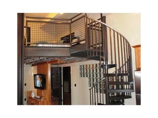 905 3rd St SE Unit 214, Cedar Rapids, IA 52401