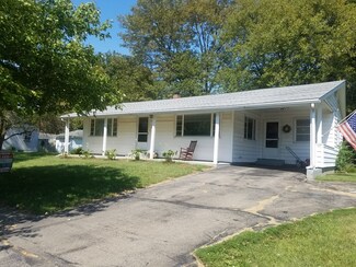 210 E Mckinley St, Philo, IL 61864