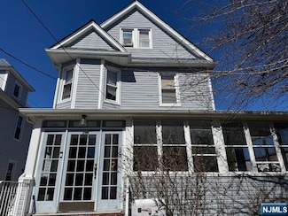 88 Edwin St, Ridgefield Park, NJ 07660